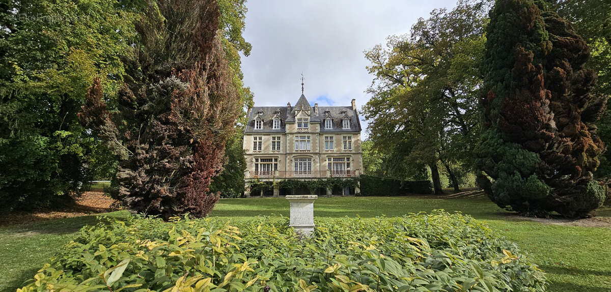 Maison à CHINON
