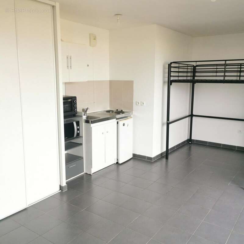 Photo 2 - Appartement à BUSSY-SAINT-GEORGES
