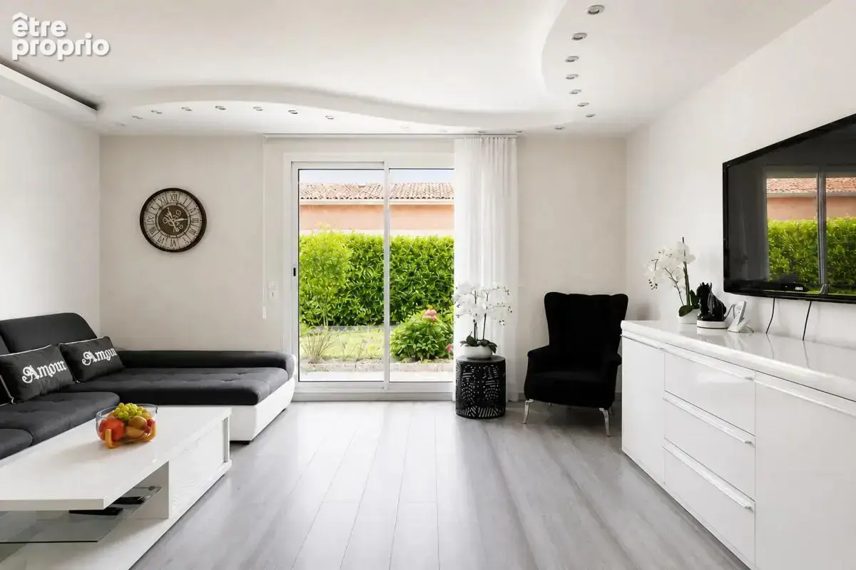 Maison de 7 pièces de 113 m² à Les Roches-de-Condrieu - photo 3