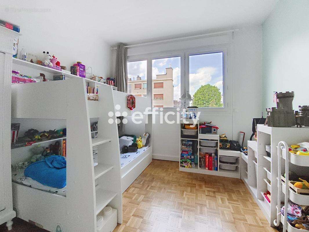 Appartement à SAINT-GRATIEN