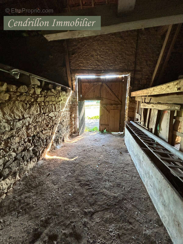 Maison à MONTBOUCHER