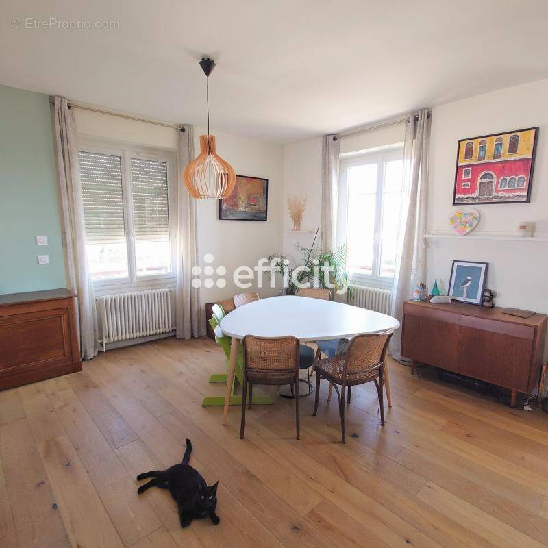 Appartement à LYON-7E