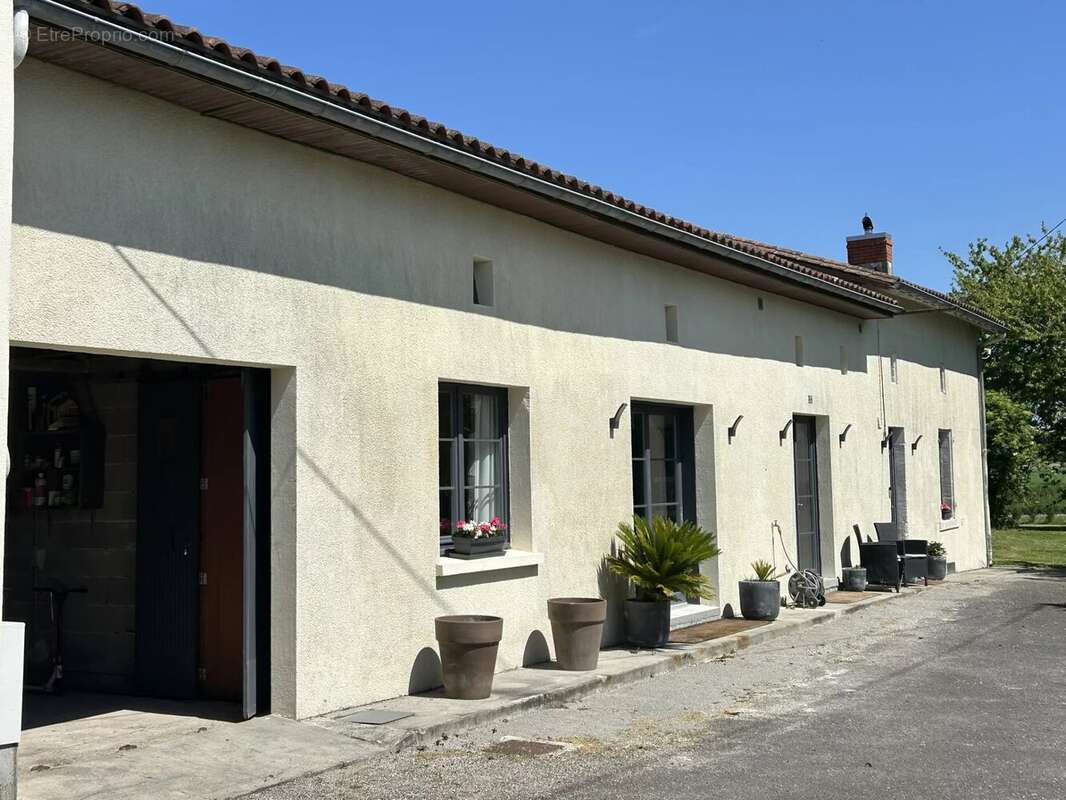 Jolie maison de 4/5 chambres avec accès au centre ville à pied - photo 18