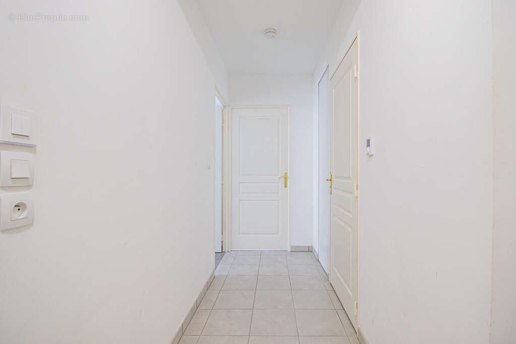 Appartement à AVRILLE