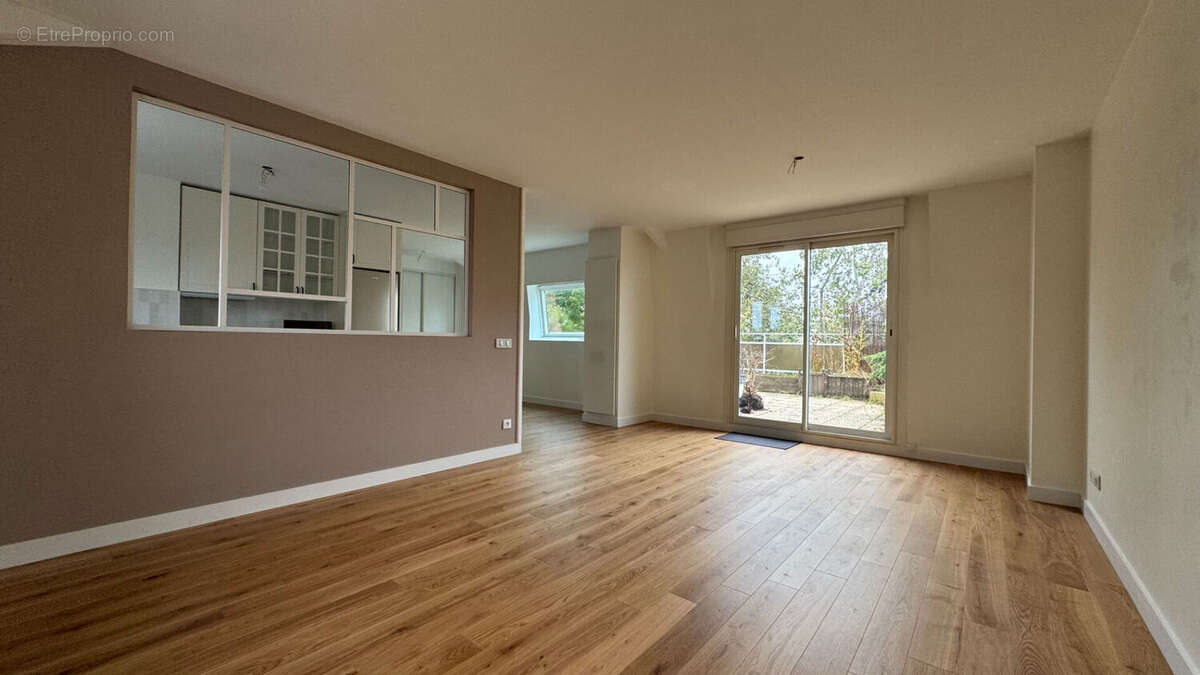 Appartement à LIVRY-GARGAN