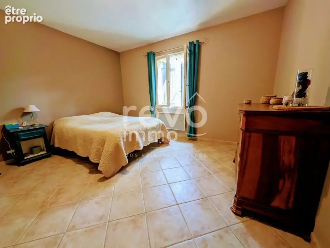 Vivre de plain-pied, au calme, avec piscine et jardin arboré ! - photo 6