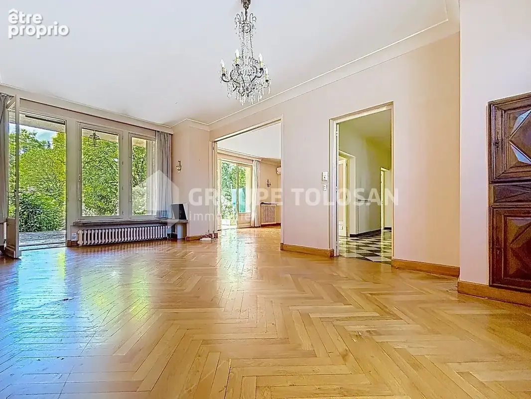 Maison 11 pièces 236 m² à vendre à Graulhet (81300) - photo 8