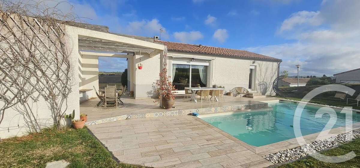 Maison à SALLES-SUR-L'HERS