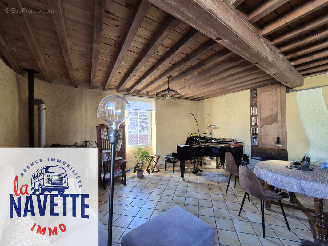 Maison à VEYRE-MONTON