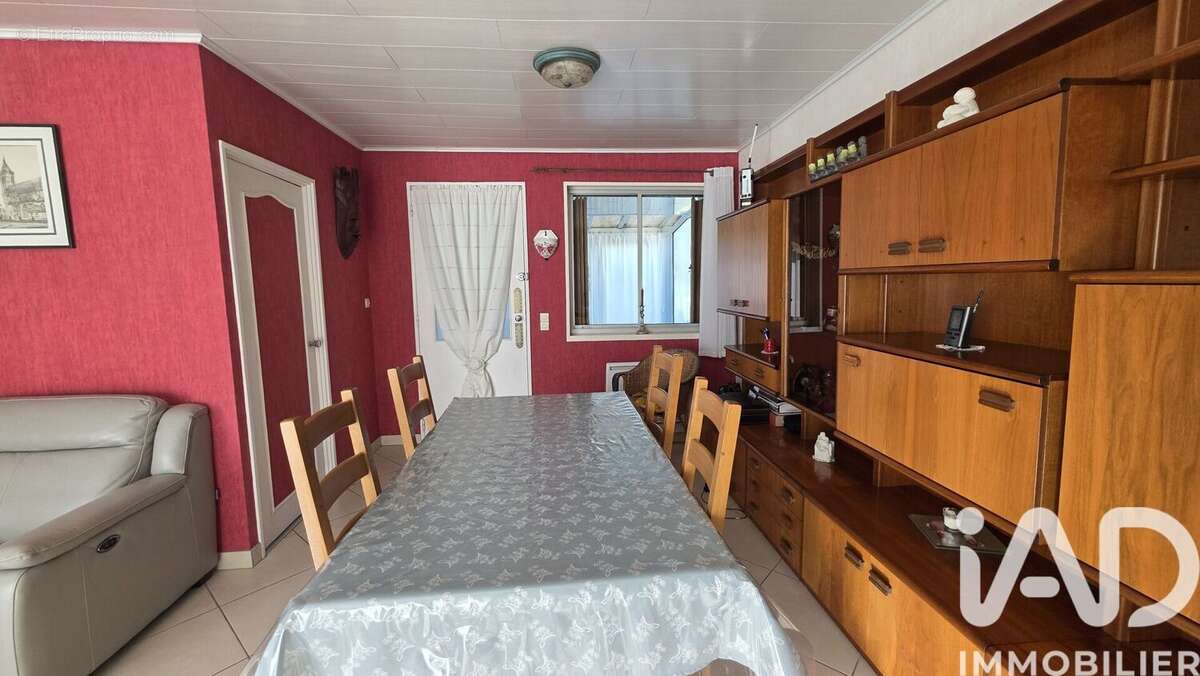 Photo 8 - Maison à BUSSAC-FORET