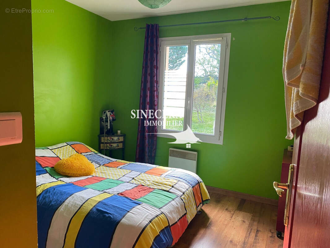 Maison 86 m² à Riberac  - photo 6