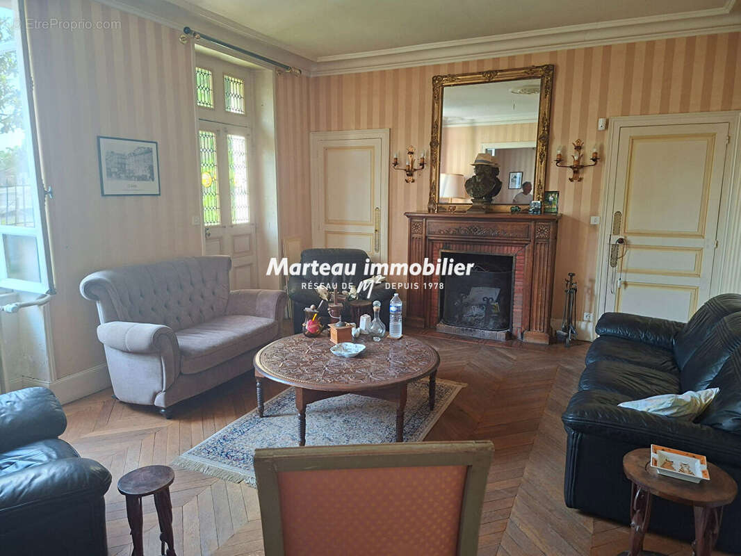 Maison Mayet 9 pièce(s) 292 m2 - photo 5