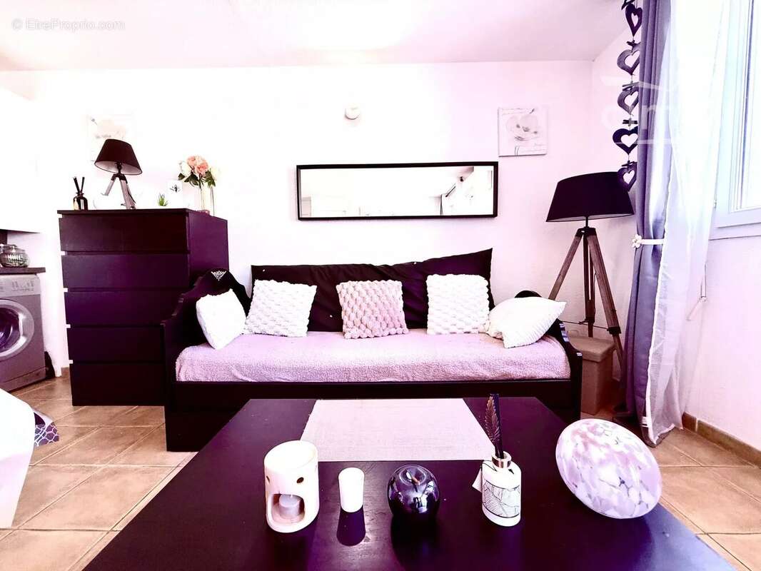Appartement à PORT-SAINT-LOUIS-DU-RHONE