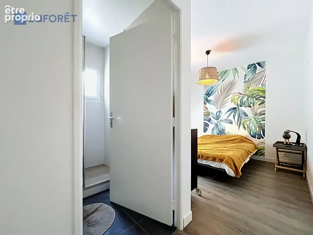 GUIDEL, Maison familiale de 5 chambres avec Vie de Plain Pied, jardin paysagé, et Centre Ville à pieds - photo 9