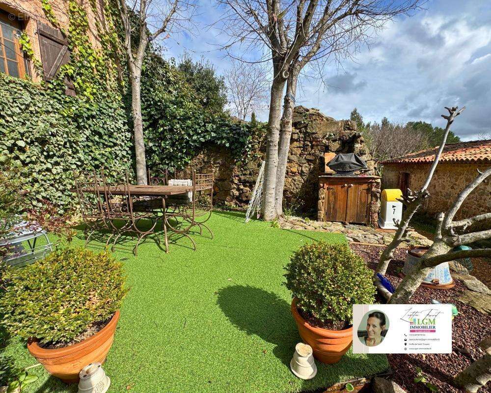 Maison à PLAN-DE-LA-TOUR