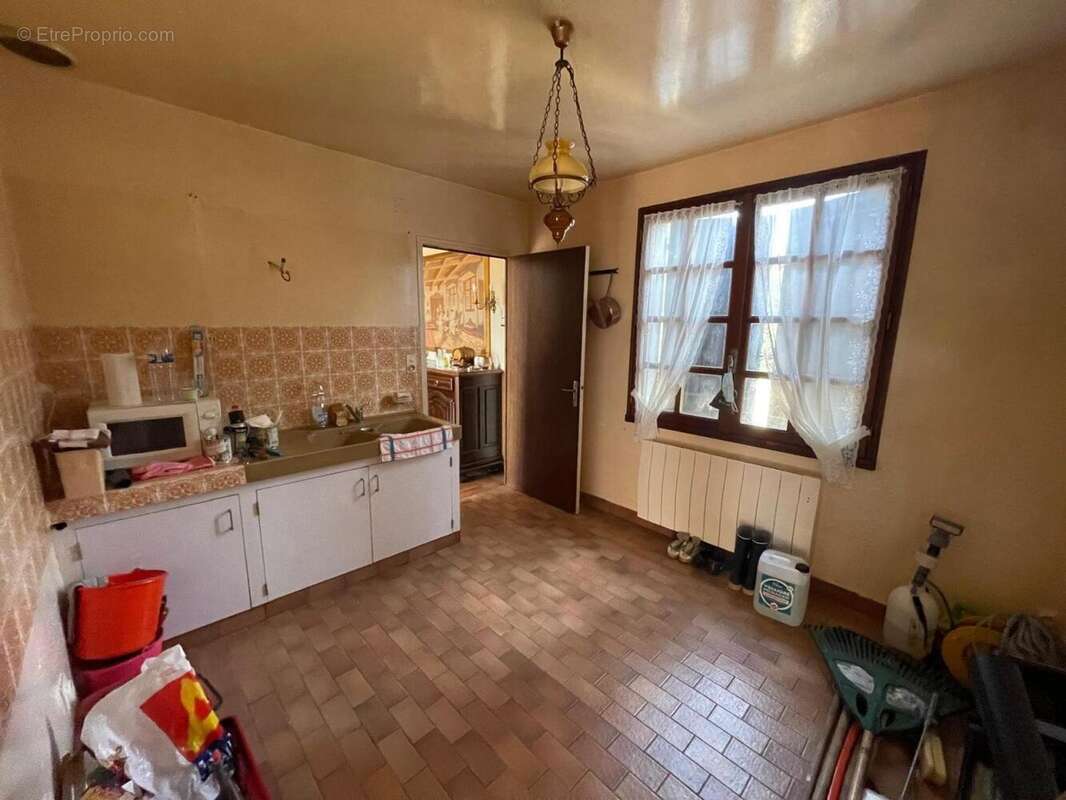 Maison 102 m² à Le Montat  - photo 4