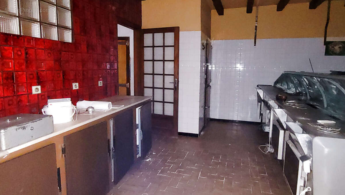 Maison à MAGNAC-BOURG