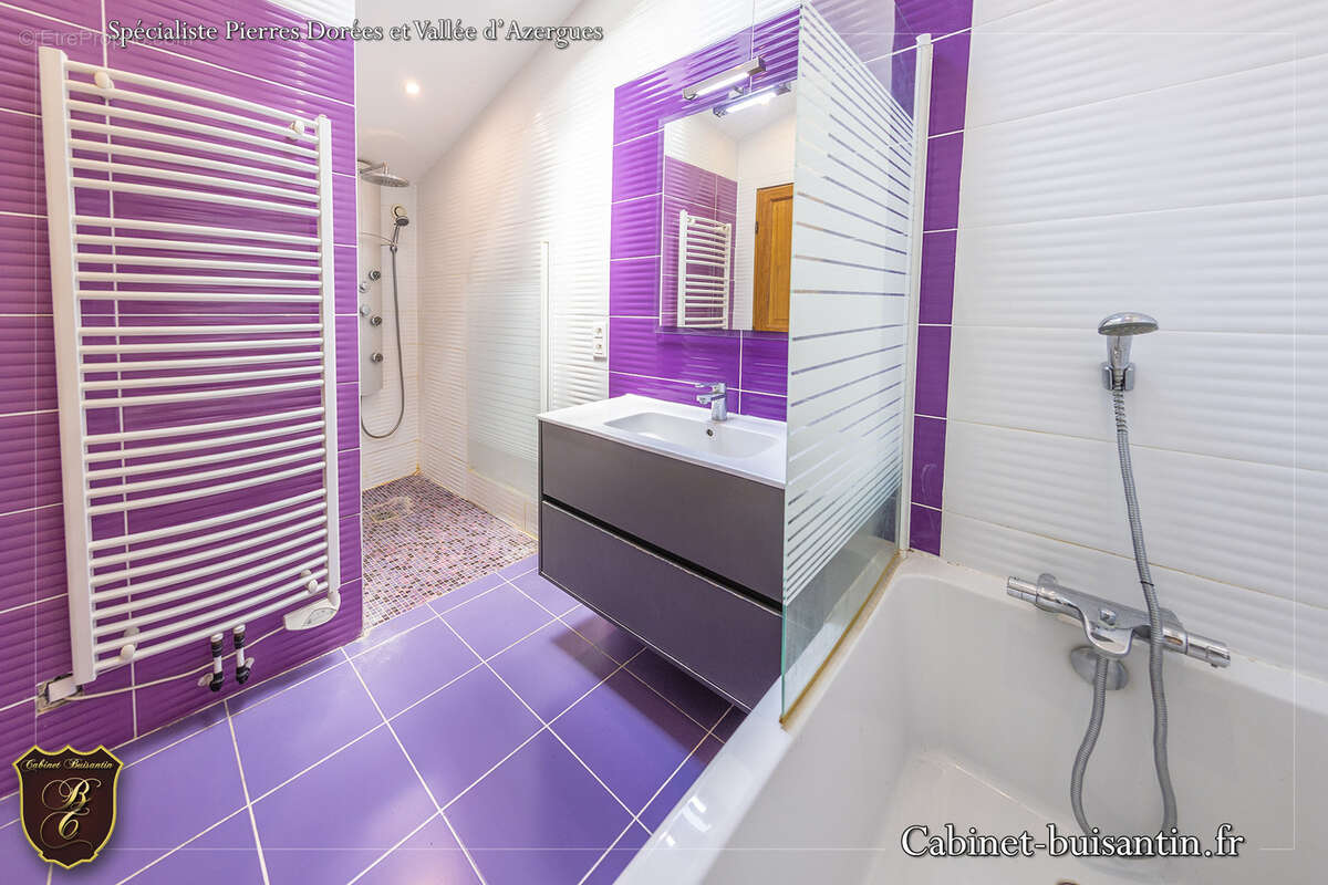 Maison à SAINT-VERAND