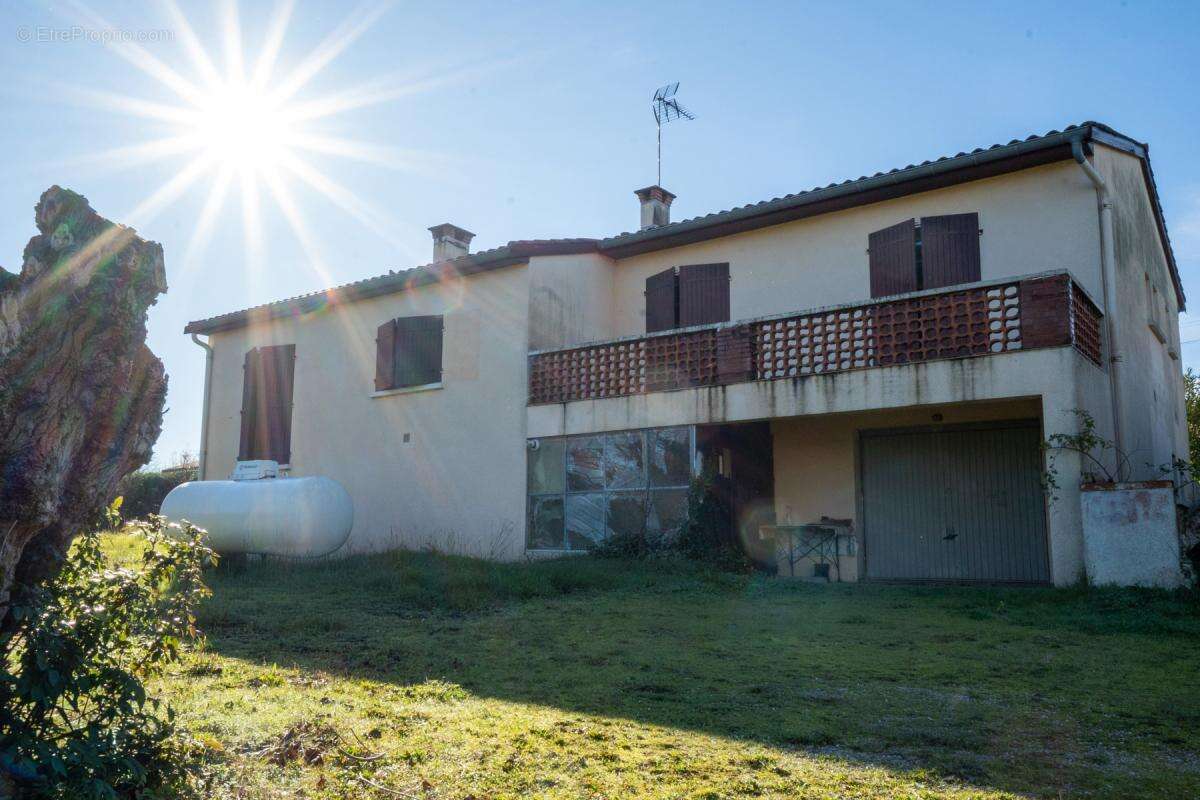Maison à LA MAGDELAINE-SUR-TARN