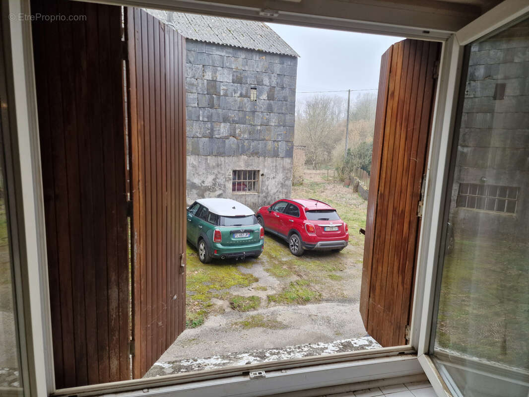 Maison à MURAT-SUR-VEBRE