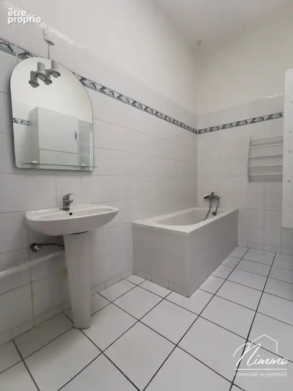 Exclusivite - nimes  avenue georges pompidou - appartement de type 3 en dernier etage avec terrasse - photo 10
