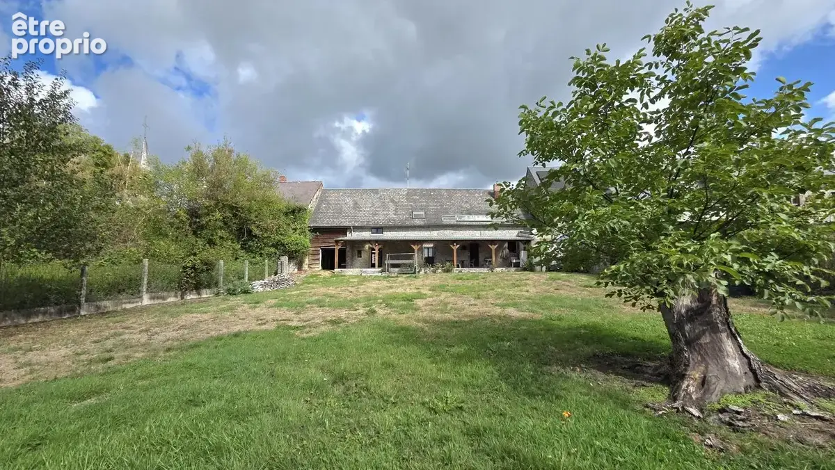 Ensemble immobilier comprenant deux maisons en pierres, situé à Baives - photo 3