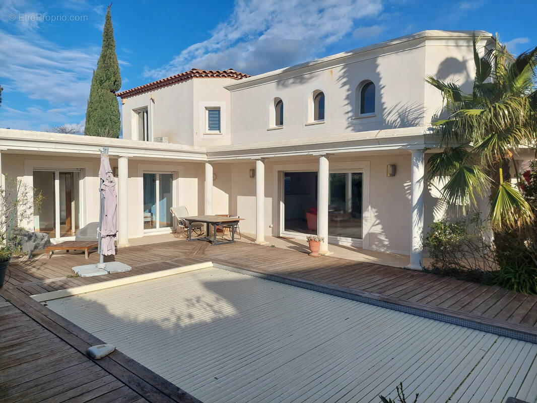 Maison à VILLENEUVE-LES-MAGUELONE