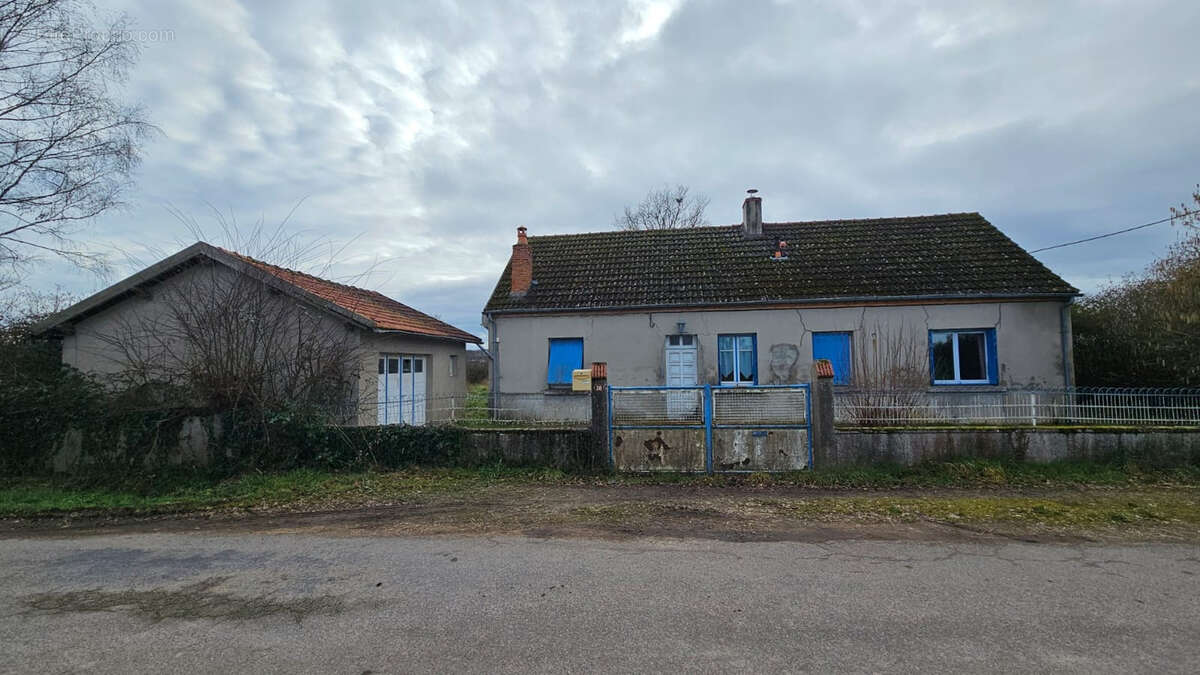 Maison à VIEURE