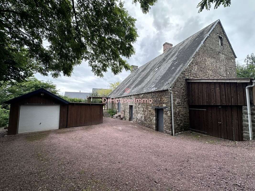 Maison à LE BENY-BOCAGE