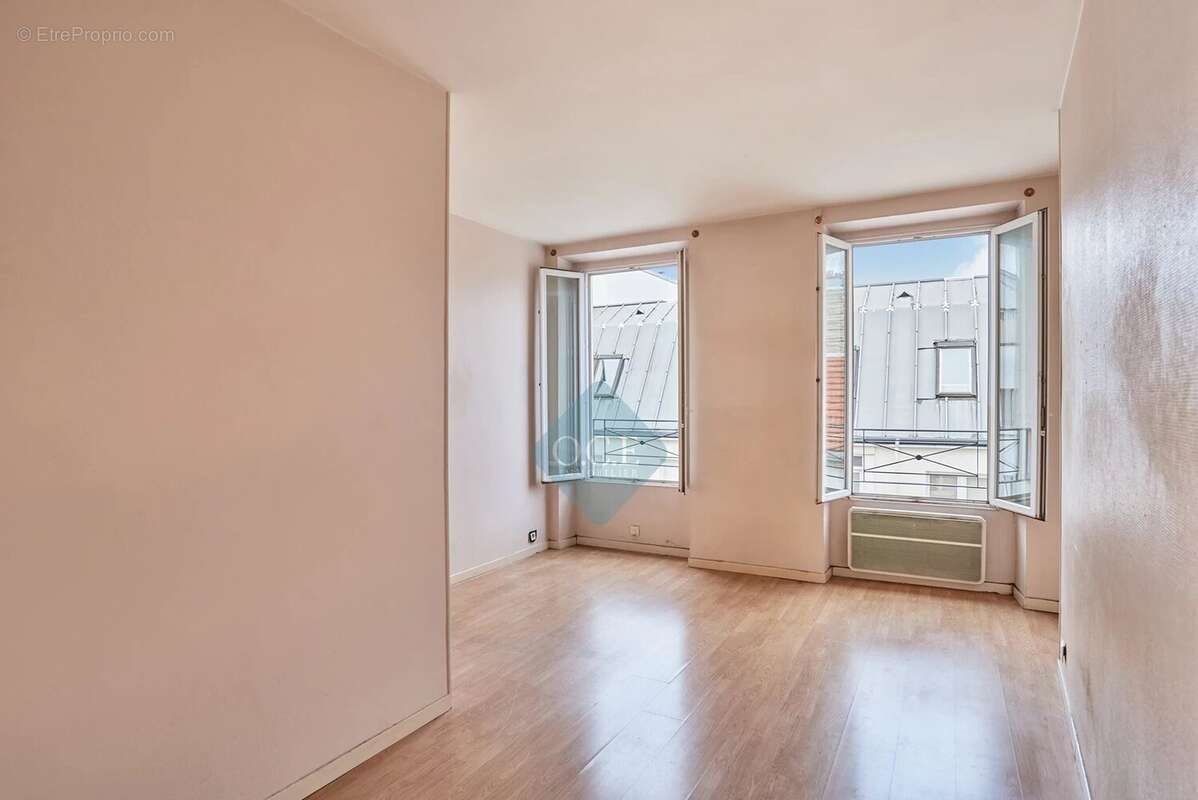 Appartement à PARIS-12E