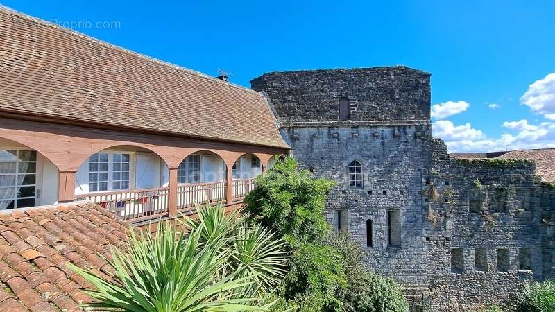 Maison à SAUVETERRE-DE-BEARN
