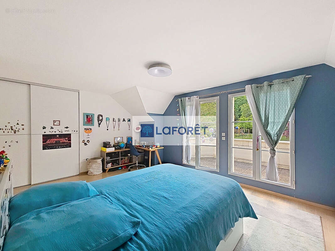 Maison à MEZY-SUR-SEINE