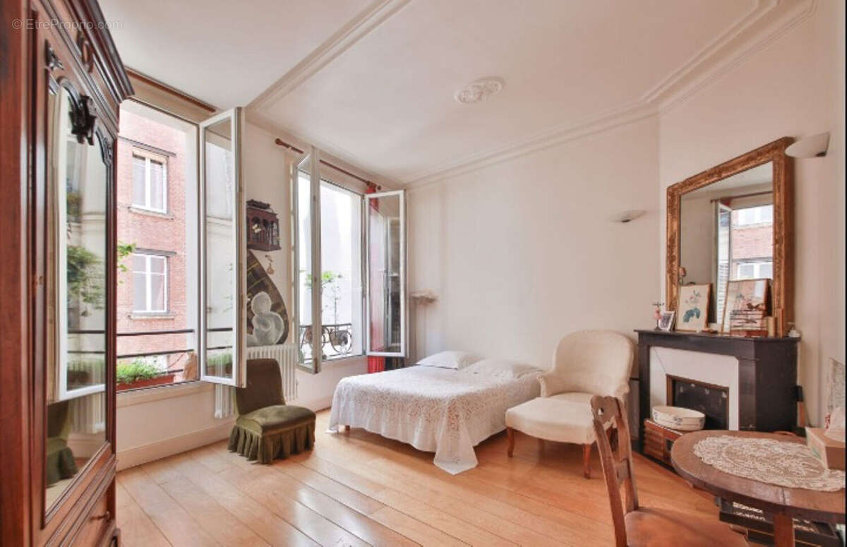 Appartement à PARIS-6E