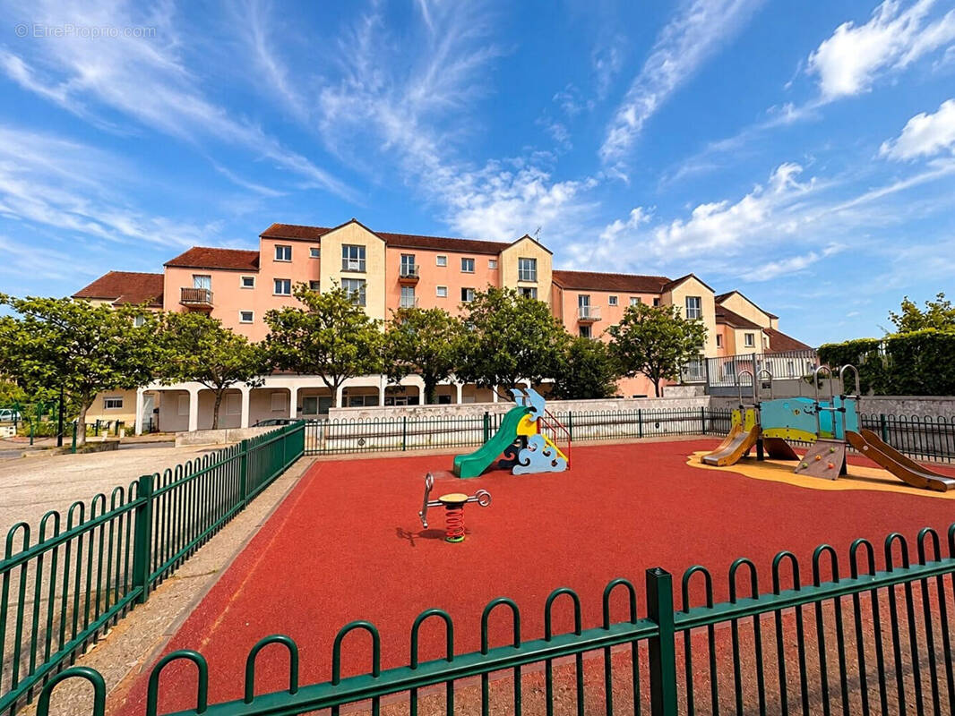 Appartement à ISSOU