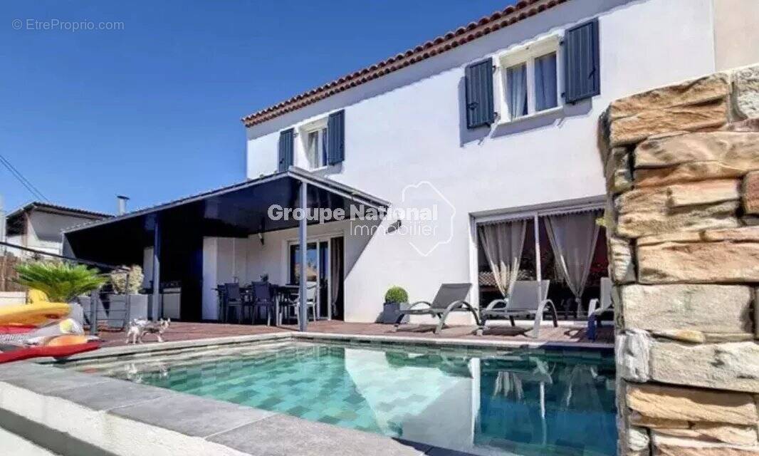 Maison à LE CASTELLET