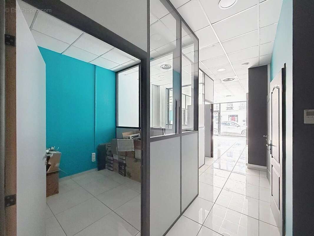 Vente Bureau-local Bourgoin-jallieu(38300) 180 000ï¿œ - photo 6