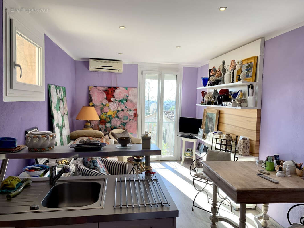 Appartement à GRIMAUD