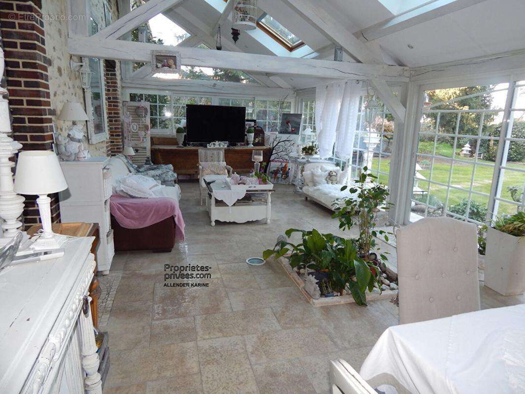 Maison à BAZOCHES-SUR-LE-BETZ