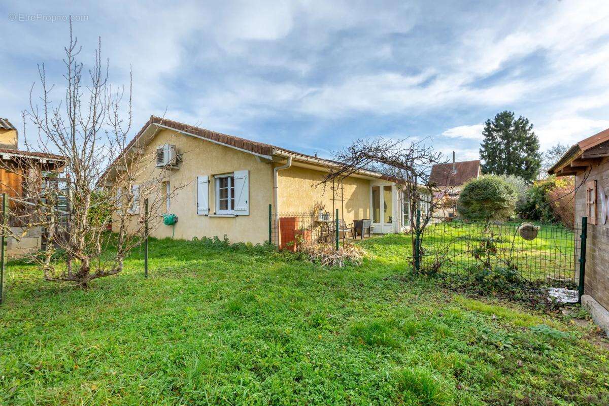 Maison à CHATEAU-GAILLARD