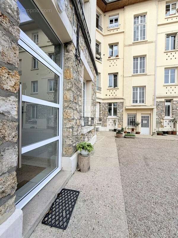 Appartement à LE VESINET