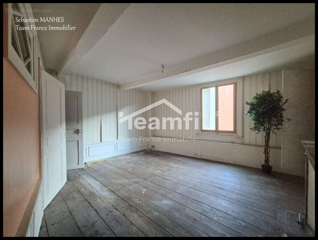 Appartement à THIERS