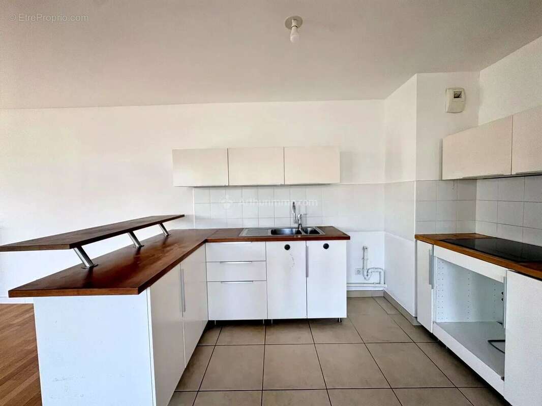 Appartement à BUSSY-SAINT-GEORGES