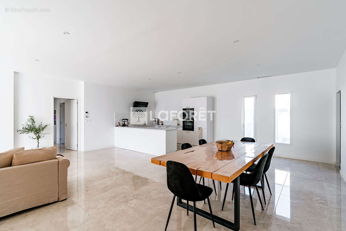 Maison à SAINT-ANDRE-DE-CUBZAC