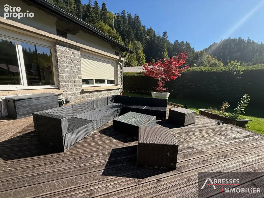EN EXCLUSIVITÉ - GERARDMER dans un secteur calme : Maison type LOFT avec grande dépendance - photo 12