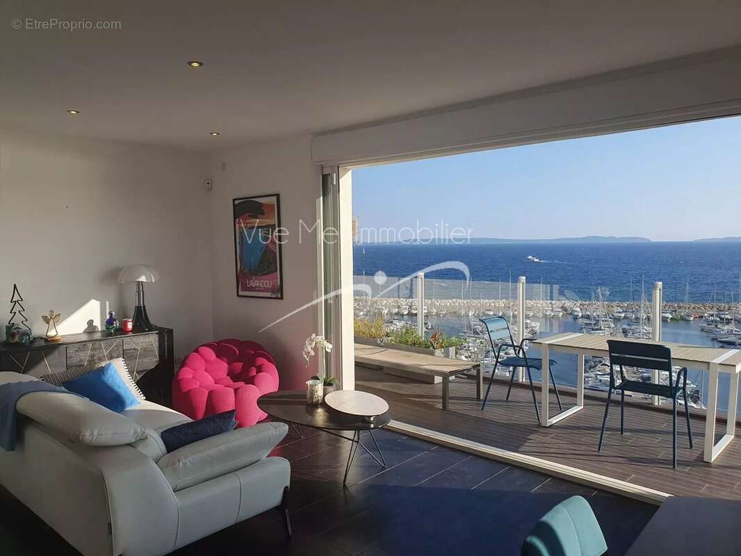 Appartement à LE LAVANDOU