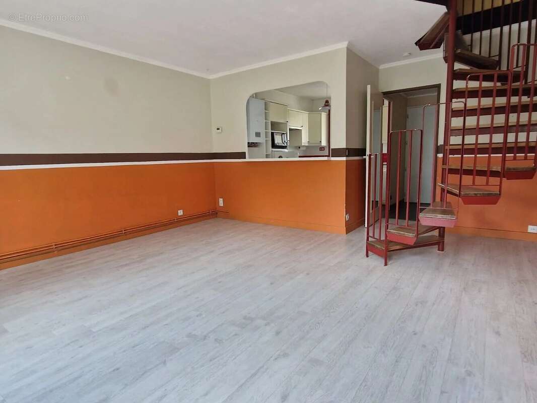 Appartement à MONTIGNY-LE-BRETONNEUX