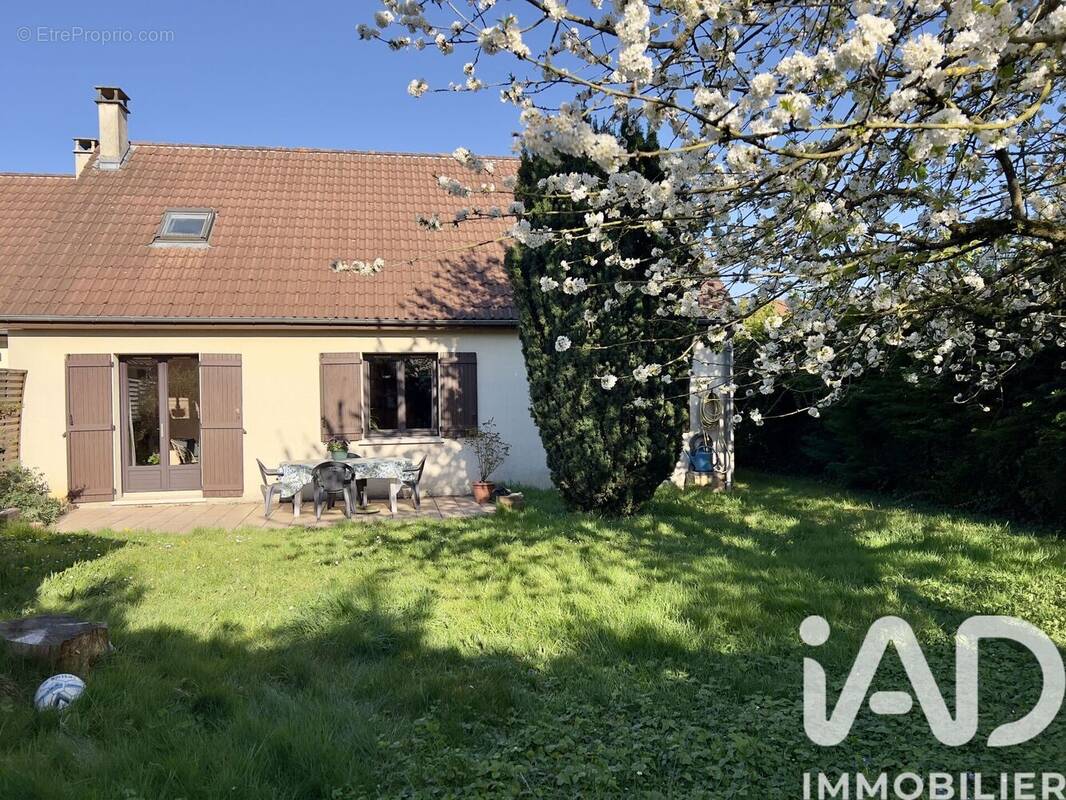 Photo 1 - Maison à PONTAULT-COMBAULT