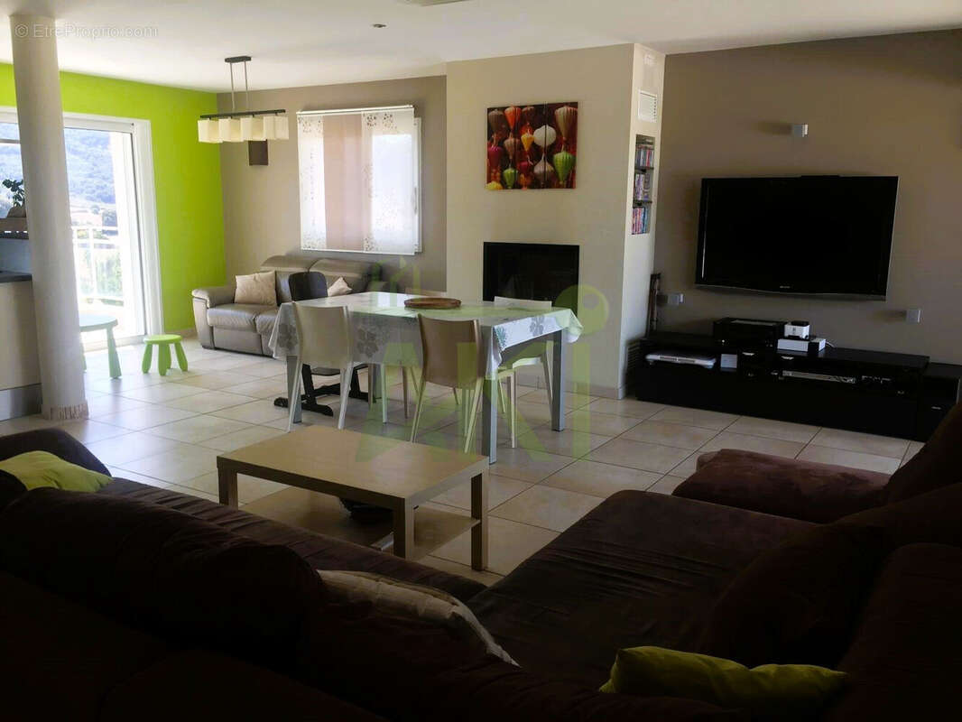 Maison 7 pièces 192 m² à vendre à Eccica-Suarella (20117) - photo 2