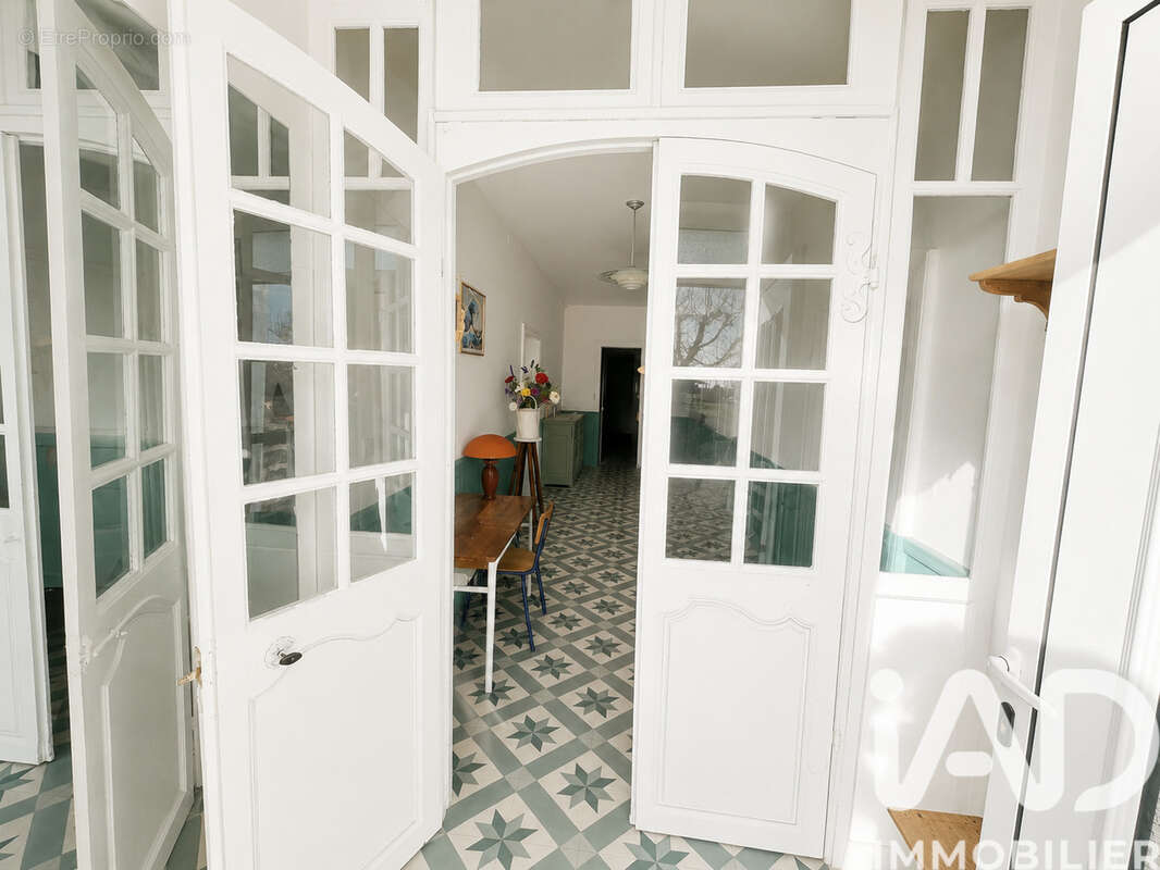 Maison 213 m² à Boudou  - photo 6