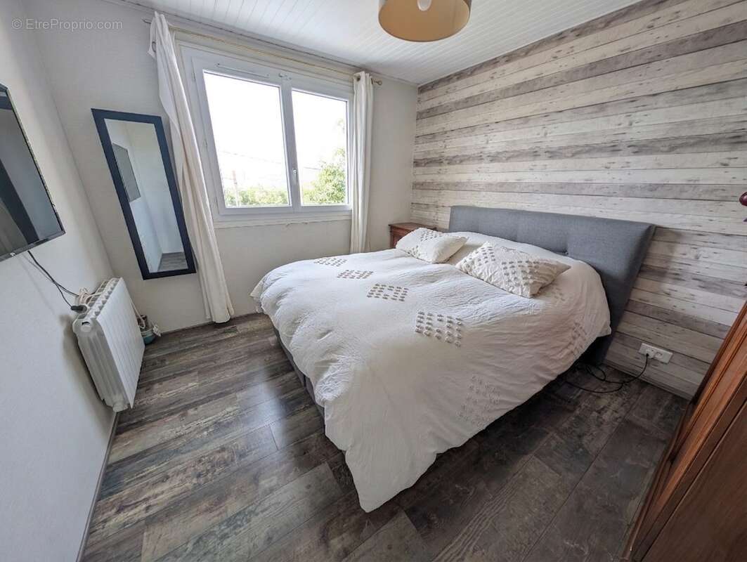 Maison 184 m² à Vic-Le-Comte  - photo 7